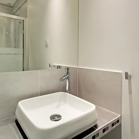 アパート Pick A Flat's In Champs Elysees - Rue Percier パリ