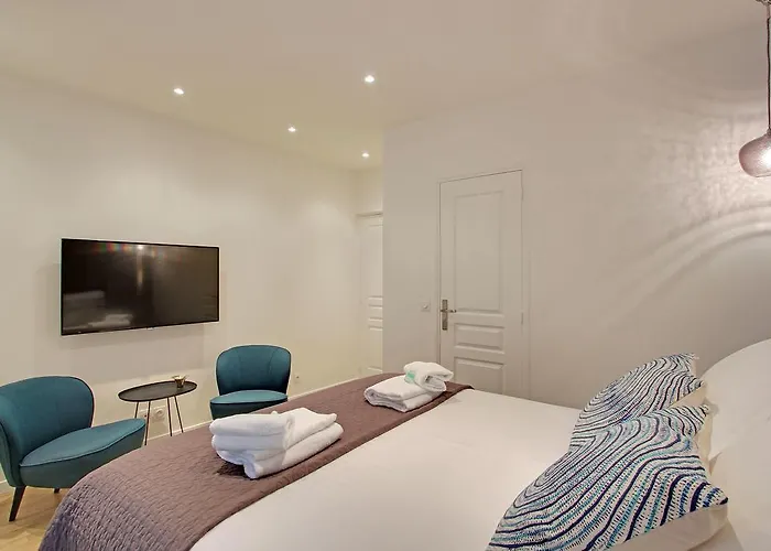 Pick A Flat's In Champs Elysees - Rue Percier * 파리